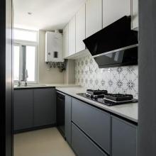 63㎡簡約三居，改動一面墻，拯救“長滿鞋”的極窄玄關(guān)！