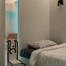 60㎡“老破小”學(xué)區(qū)房逆襲，挑戰(zhàn)二孩三房去客廳化親子空間