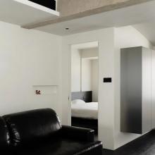 102㎡黑白極簡之家，融入侘寂風，慵懶、通透，還略帶酷感~