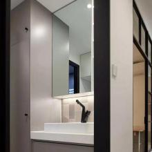 90㎡四口之家，巧用玻璃隔斷兩房變?nèi)浚喑鲆粋€兒童娛樂區(qū)