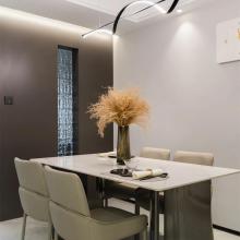 138㎡極簡(jiǎn)黑白灰：仿若隔山燈火，清簡(jiǎn)溫情的家居美學(xué)！