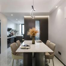 138㎡極簡(jiǎn)黑白灰：仿若隔山燈火，清簡(jiǎn)溫情的家居美學(xué)！