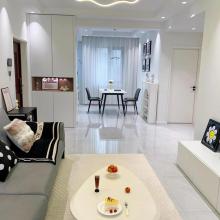 60平2室一廳，硬裝簡單真的太顯大了！