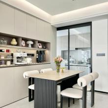 刷視頻號裝出網(wǎng)紅房？這對小夫妻的操作讓我看傻眼了！