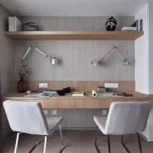 84平的小戶型二居室，客廳里有個長飄窗，輕松擴容