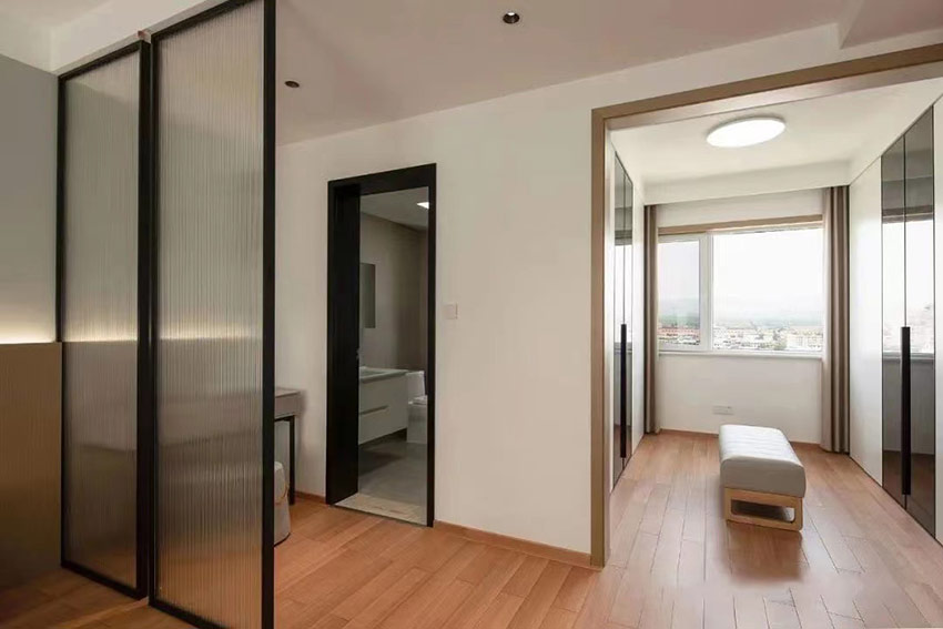 140㎡簡(jiǎn)約原木：簡(jiǎn)約色系 超強(qiáng)收納，規(guī)劃功能性空間！